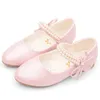 Sneakers Spring Girls Leather Shoes Children's Flat White Flower Pearls School Party Dress Boat 230814