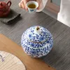 Storage Bottles Blue And White Porcelain Ceramic Tea Jar Moisture-proof Sealed Pot Gold-plated Decorative Home Decoration