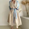 Frauen Trench Coats Damen Frühling Herbst Classiclong Jacke mit Gürtel weibliche Feste Farbe Revers Windbreaker Mantel für Frauen