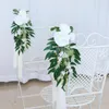 Fleurs décoratives Chaise de mariage Cérémonie de décoration de dos rose artificielle avec des feuilles vertes Ribbons pour la fête à l'église