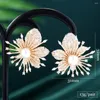 Studörhängen Godki Elegant Korea Pearl Fireworks Flower Statement For Women Wedding Dubai Bridal Earring Bohemia Moderna smycken