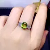 Cluster Anneaux 925 Pure Silver Chinese Style Natural Peridot Luxury Femme Fre Woel Oval Oval Rogable Ring Ring Fine Jewelry Support