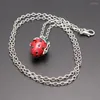 Colliers pendants 1PCS Retro Red Strawberry Pet Ashes Souvenir Mini Orange Crémation Souhaitant Collier de bronze Collier avec chaîne