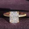 Anéis de casamento Design Luxury Pink Ice Cut 925 Sterling Silver Ring For Women noivado de casamento Dinídio Lady Presente Jóias R7233S 230814