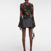 Kvinnors T-skjortor Flower Print Front Pleat Peat Long-Sleeved V-Neck T-Shirt Topp 2023 Spring and Summer Casual Peplum Shorts Blus Y2K