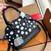 NEUE SHELL -Tasche Hochwertige Frauen Crossbody Bag Designer Handtasche Leder Luxus -Einkaufstasche Polka Punkt Make -up -Tasche Frauen Geldbeutel Größe 24 cm