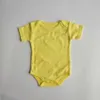 Özel Bebek Giyim Setleri% 100 Combed Pamuk Onesie Romper Organik Sade Rompers Yaz Beyaz Toptan Kıyafetler