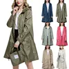 Raincoats Femmes Raincoat Men Ventes de pluie Vente de pluie Poncho Portable Veste de passerelle de pluie à fermeture éclair et de ventre de pluie Poncho 230812