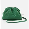 Nouveau véritable tissage nuage dames mode embrayage main en cuir souple boulette hobo sac à bandoulière sac à main