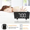 Schreibtischtischuhren digitale LED -Uhr FM Radio USB Projection Backlight Snooze Wecker Timer rotierende Hintergrundbeleuchtung Projektor 230814