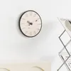 Corloges murales 2023 Clock Simple Living Room Office Quartz Art esthétique Modern Minimaliste Bois Nordic saat Design de maison