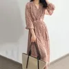 Lässige Kleider 2023 Frühlings Sommer Frauenkleid Midi Elegant V-Ausschnitt Drucken Blumen Damen Schnürung hoher Taille Koreanische Dongdaemun Kleidung 5968