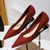 Обувь обувь Женщины мягкая кожаная элегантная средняя высокие каблуки Новые классические черные белые насосы для невесты удобной офисные рабочие ботинки F0002 J230815
