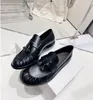 Kobiety miękkie mokasyny designerskie mokasyny kanały skórzane pompki luksusowe mokasyny buty moda eleganckie paski kociak na zewnątrz buty butów rozmiar 35-40