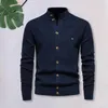 Maglioni maschili autunno inverno uomini a maglia da cardigan collare manica lunga manica a cavallo a coste a coste sottili in forma singola