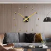 Relógios de parede Espanha grande relógio de parede design moderno metal de luxo relógios relógios DIY Decoração de casa Sala de estar silenciosa Orologi da parete presente 230814