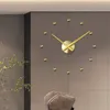 Relógios de parede Espanha grande relógio de parede design moderno metal de luxo relógios relógios DIY Decoração de casa Sala de estar silenciosa Orologi da parete presente 230814