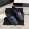 Dress Shoes Turn lock Loafers Flat Shoes Women Casual shoes Low Fashion Luxury Threaded velvet diamond quilted Calf Leather Flap Loafers Wedding Party Dress Shoes