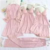 Kvinnors sömnkläder 5st Lace Robe Gown Set Sexy Womens Satin Nighty Bathrobe Nightgown Sleep Sweet Spring Home Kimono Lounge Pyjamas