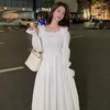 Abiti casual bianchi abiti eleganti Donne quadrate colletti quadrati maniche lunghe Vintage Autunno 2023 Abiti di moda da fata coreana