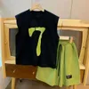 Set di abbigliamento Set di abbigliamento per ragazzi adolescenti Canotta senza maniche bella per bambini estivi Set sportivo in due pezzi 15 anni