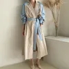 Frauen Trench Coats Damen Frühling Herbst Classiclong Jacke mit Gürtel weibliche Feste Farbe Revers Windbreaker Mantel für Frauen