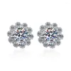 Orecchini per borchie Donne S925 Sterling Silver Four Daisy Moissanite Zircone per Femmina Accessori per gioielli spingi indietro