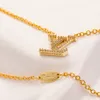 3Colors Luxury Brand Designer Pendants Colliers Link Chain de liaison Real Gold Plated avec Steel Seal Crystal Letter Choker Pendant Collier Bijoux Accessoires Amour Cadeaux