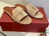 5A 5580 Slippers Loropiana LP Suede Charms de verão Sandals MULES DESINGER Shoes Desinger para mulheres Tamanho 35-42 Fendave