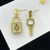 Hochwertige Luxus -Ohrringe Designer Schmuckschloss Ohrringe für Frauen Goldener Brief Ohrohrschiene Geschenk Ornamente Schmuck Hochzeitsfeier