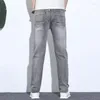 Męskie dżinsy Summer mleczarskie noś mężczyzn dżins elastyczne slim fit spodnie szare proste spodnie nogi sprężynowe ubranie dżinsowe