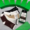 Designer Luxury Prad chaussettes Fashion Mens and Womens Casual Cotton Breathable 5 paires chaussettes avec boîte 08142