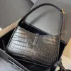 Le5a7 Hobo Bag Smooth Leather Women Adjustable Strap Luxurys Designers Handbags Purses Wallets Crocodile Embossed Underarm Shoulder Bags Purse