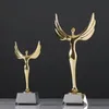 Objets décoratifs Figurines Sports Événement Champion Trophée Décoration Home Mots costumiés Awards Basketball Football Golf Trophies and Awards Gift 230812