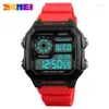 Relógios de pulso por atacado 10pcs/ lote de esportes masculinos Praça Dual Time Led Watches Digital Relógios Male Relloja Deportivos