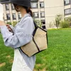 Sacs à bandouliers Sacs tissés de paille Nouveaux sacs de paille tissés plage un épaule sacs pour femmes Japon et Corée