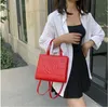 6004K Women Luxurys Designers حقائب Crossbody عالي الجودة حقائب اليد للسيدات المحافظ على الكتف حقيبة التسوق