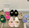 Chinelos Mulheres Chinelos Senhoras Lã Slides Sandálias Menina Flip Flop Luxo Designer GGity Winter Fur Fluffy Furry Letras Quentes Confortáveis Sapato Fuzzy J0815