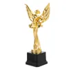 Decoratieve objecten Girls Gift Gold Award Trofee Dancing Cup Gifts Plastic Party Gunsten voetbal Trofeeën kinderen voetbaldans 230815