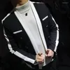Herenpakken Koreaanse stijl gestreepte slanke nachtclub pak jas blazers para hombre vier seizoenen herfst mode casual blazer homme homme