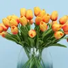 Flores decorativas 2023 Ano Decoração de Natal 10pcs Tulip Flower Touch Real Touch Bouquet Fake for Wedding Home Garen Decor