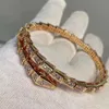 Lusso Bvlgr top accessori di gioielleria designer donna Bracciale in osso di serpente pieno di diamanti di alta edizione placcato oro spesso braccialetto aperto a forma di serpente stretto alla moda