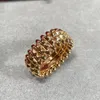 2023 Designer Luxury Jewelry Unisex Ring Personlig punk lyxvarumärke Stor bred nit Ring bröllopspremiumsmycken