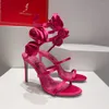 Rene Caovilla Sandali decorati con fiori di rosa Tacchi a spillo in raso con strass serpente Tacchi a spillo da donna Designer con tacco alto Caviglia avvolgente Scarpe da sera Scarpe da donna col tacco