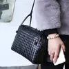 Luxusmarke Damen Umhängetasche Designer-Tasche mit echtem Leder handgewebte schwarze Einkaufstasche Fashion Einfacher Reißverschluss Tasche 2023 Neuer heißer Verkauf