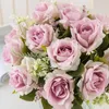 Dekorative Blumen 5 Köpfe Seiden Rose Hochzeitsstrauß Weihnachtsdekorationen Vase für heimische Blumenarrangementzubehör künstlich