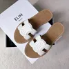 Läder utomhus sandal triomphe sandal berömd designer kvinna sko vintage clog botten toffel lyxiga platt tofflor celiny plattform glider kvinnor mens muls glid