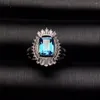 Clusterringe modische Persönlichkeit elegant quadratisch natürlicher blauer Topaz Edelstein Ring S925 Silbere Edelstein Frauenparty Geschenkschmuck Schmuck