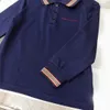 Diseñador ropa de verano solapa de otoño talla 100-150 cm logotipo bordado en el cofre camisa polo de polo bebé suéter manga larga aug03