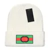 Kış Örme Beanie Tasarımcı Şapkası Şık Bonnet Şık Sonbahar Şapkaları Erkekler için Kafatası Açık Mekan Kadınlar Erkekler Cappelli Seyahat Kayak Fashio